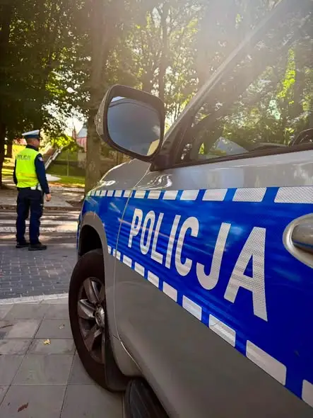 Policja w Goleniowie kontroluje okolice szkół przed nowym rokiem szkolnym