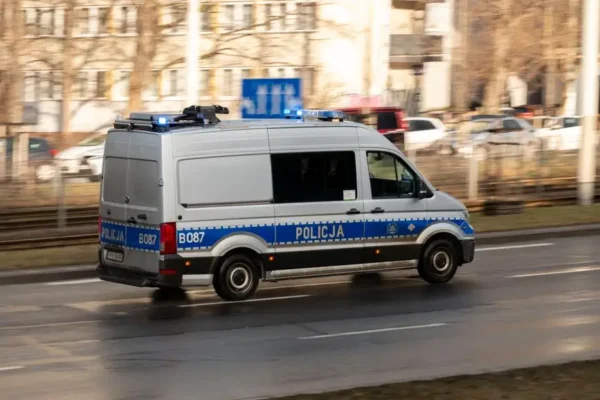 Intensywny weekend goleniowskiej drogówki: piraci drogowi, zakazy i brak uprawnień