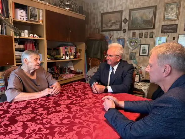 Pani Mirosława Hryniewicz z Gminy Osina świętowała 90. urodziny