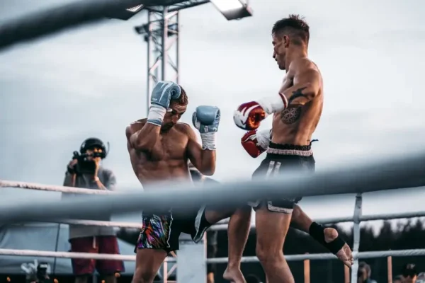 Brązowy medal dla policjanta z Nowogardu na Mistrzostwach Polski Służb Mundurowych w Kickboxingu
