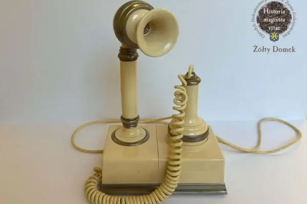 Aparat telefoniczny „Malwa” – ikona PRL-u w zbiorach ODDZG „Żółty Domek”