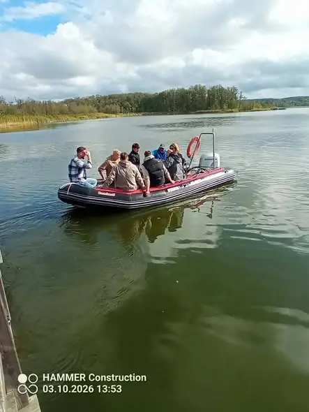 Strażacy z czterech powiatów zdobyli patenty sternika motorowodnego nad jeziorem Przybiernowskim